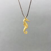 string seahorse new